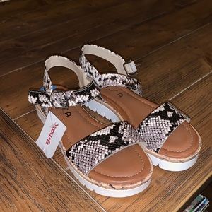 Women’s Snakeskin Sandals - Unisa 6.5W
